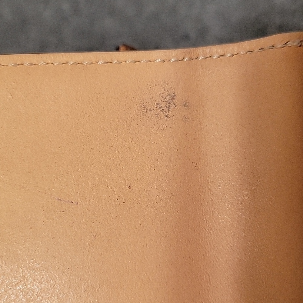 Small Kate Spade wallet snap & zipper closure...sew pictures for condition - Picture 11 of 15